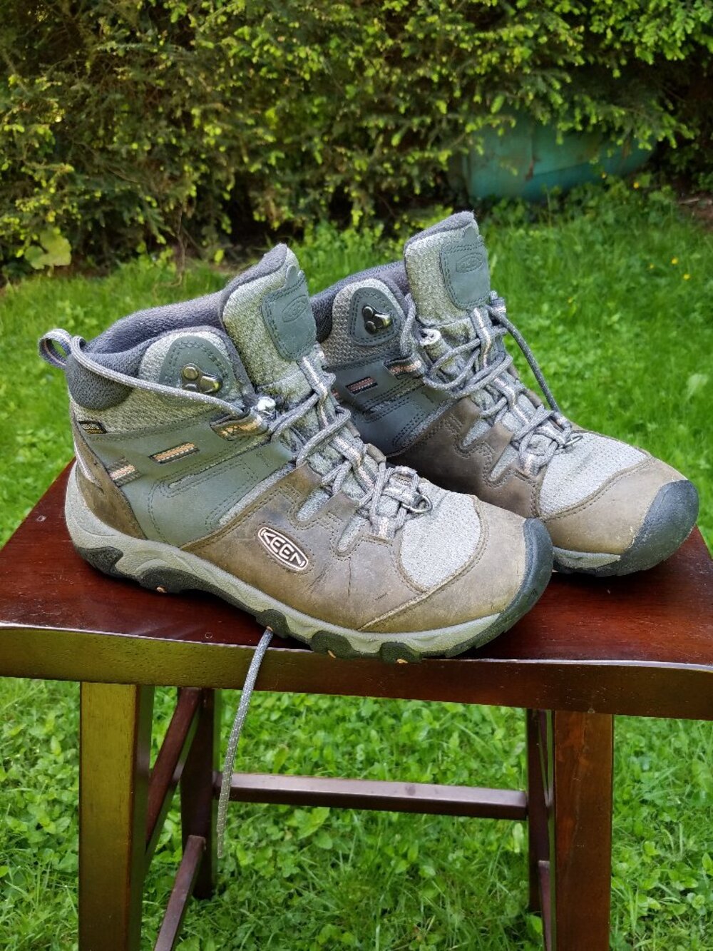 Keen Steens 10.5 waterproof